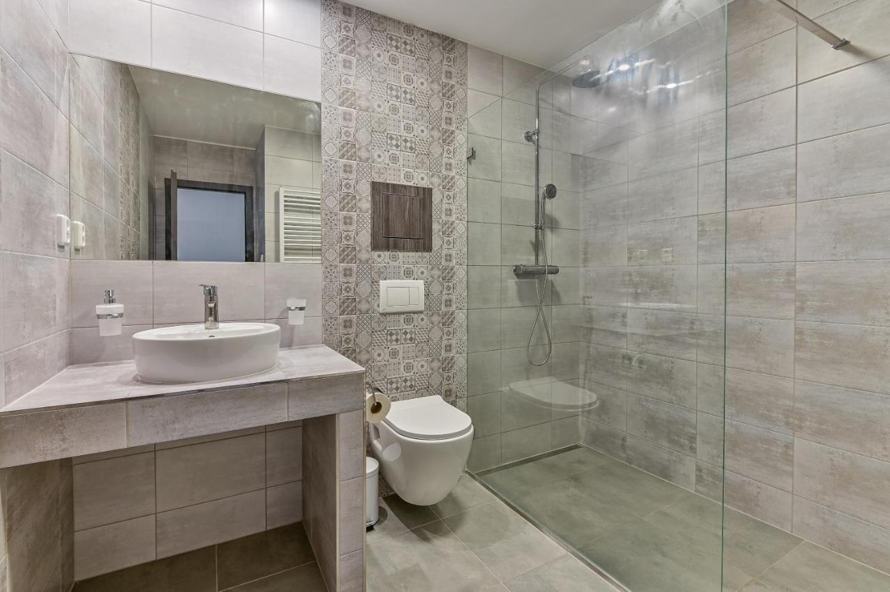 Hotel Stracena City اوسترافا المظهر الخارجي الصورة
